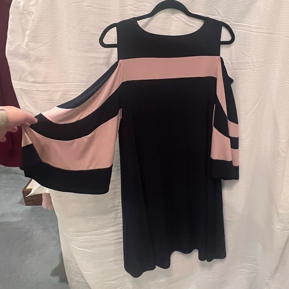 Nina Leonard - Size Large - Navy and Pink Cold Shoulder Dress